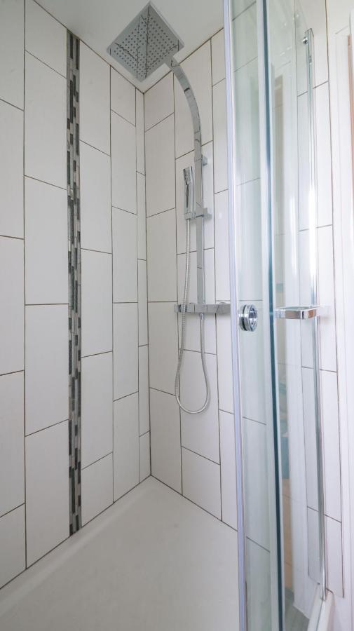 Appartement 3 Chambres - Parking - Wifi - Buanderie - Jardin Brest Dış mekan fotoğraf